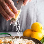 Dụng cụ bào phô mai hình chữ nhật bằng thép không gỉ, dụng cụ gọt socola, chanh, trái cây, đóng gói túi PP, hộp màu