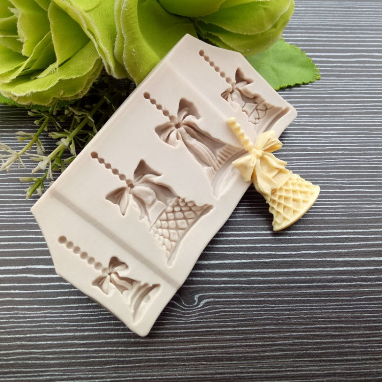 Bộ 2 khuôn silicon hình chuông Giáng Sinh dùng trang trí bánh socola, kẹo, bánh quy, làm bánh fondant, an toàn thực phẩm, Chuông Giáng Sinh