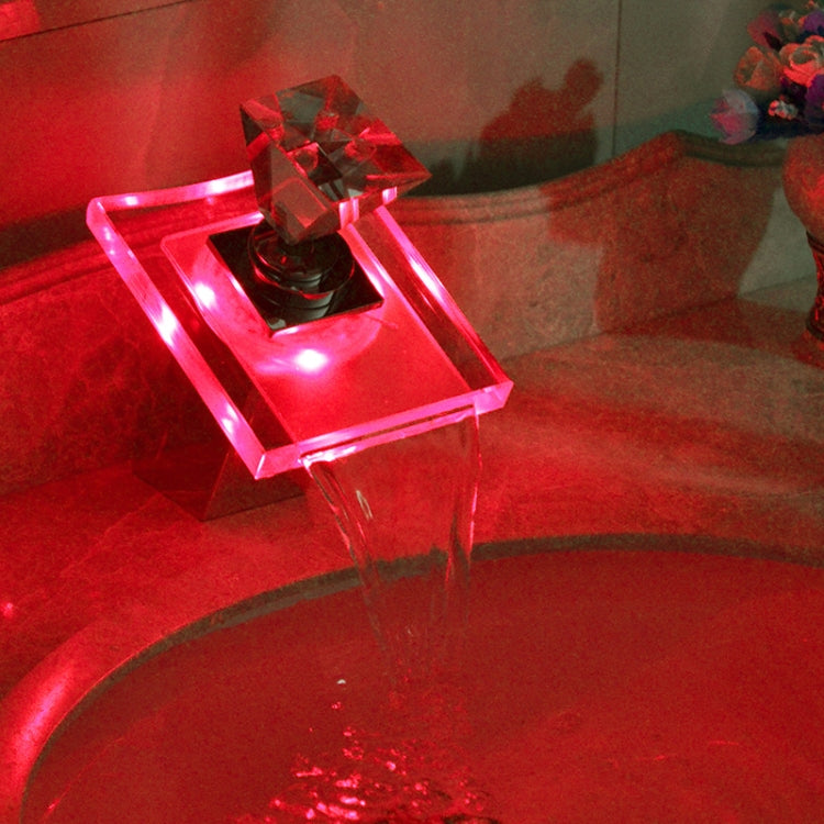 Vòi nước LED thác nước đổi màu điều khiển nhiệt độ, vòi nước đổi màu chống bỏng