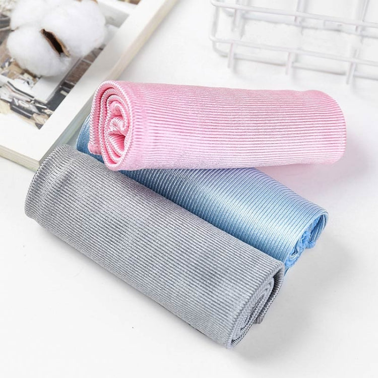 Khăn lau kính sợi microfiber không để lại vết, các kích thước 30x30cm xanh dương, 40x40cm xanh dương, 40x60cm xanh dương, 30x30cm hồng, 40x40cm hồng, 40x60cm hồng, 30x30cm xám, 40x40cm xám, 40x60cm xám
