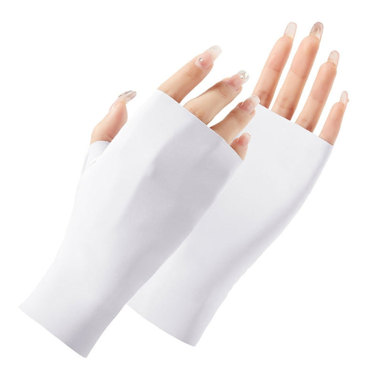Găng tay chống nắng nữ nửa ngón bằng lụa lạnh, kiểu dáng: ngón giữa, ngón liền