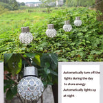 2 chiếc đèn treo quả cầu rỗng năng lượng mặt trời trang trí sân vườn, 2 quả cầu rỗng màu trắng, 2 quả cầu rỗng nhiều màu