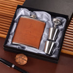 Bộ bình rượu inox di động kèm phễu ly rượu, kiểu dáng: 8OZ lõi vá Jack mới, 8OZ lõi vá Jack cũ, 8OZ lõi vá ông già, 8OZ lõi hoa văn vàng, 7OZ Jack xám da đen, 7OZ Jack xám da vàng ông già
