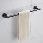 Kệ phòng tắm treo bằng thép không gỉ 304 có rãnh, kiểu dáng: thanh đơn vẽ dây 40cm, vòng treo khăn vẽ dây, móc vẽ dây, giá đựng giấy lau A, giá đựng giấy lau B, thanh đơn đứng, móc vải đen