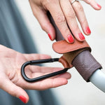 2 cái móc carabiner tiện lợi cho xe đẩy em bé, màu nâu, đen