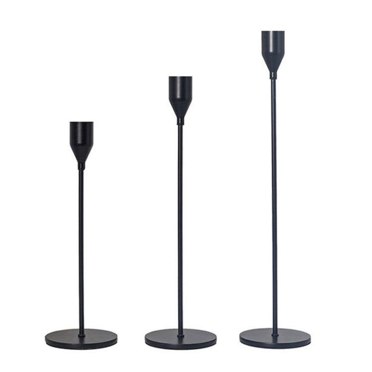 Bộ 3 chiếc giá đỡ nến sắt rèn trang trí nhà cửa đám cưới, kiểu: bộ 3 chiếc đáy dày (đỏ hồng), bộ 3 chiếc đáy dày (bạc), bộ 3 chiếc đáy mỏng (đen), bộ 3 chiếc đáy mỏng (vàng giả), bộ 3 chiếc đáy mỏng (bạc)
