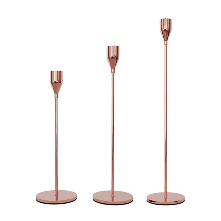 Bộ 3 chiếc giá đỡ nến sắt rèn trang trí nhà cửa đám cưới, kiểu: bộ 3 chiếc đáy dày (đỏ hồng), bộ 3 chiếc đáy dày (bạc), bộ 3 chiếc đáy mỏng (đen), bộ 3 chiếc đáy mỏng (vàng giả), bộ 3 chiếc đáy mỏng (bạc)