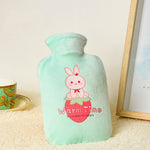 Túi nước nóng PVC chống nổ bọc nhung hoạt hình dày, dung tích 500ML màu trắng sữa, 1000ML màu trắng sữa, 2000ML màu trắng sữa, 500ML màu xanh nhạt, 1000ML màu xanh nhạt, 2000ML màu xanh nhạt, 500ML màu vàng, 1000ML màu vàng, 2000ML màu vàng