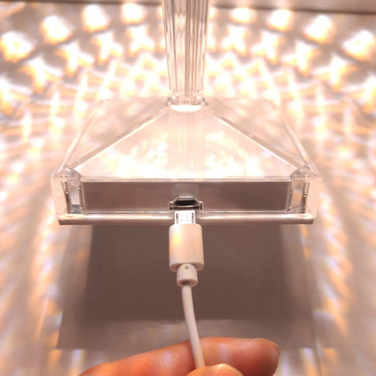 Đèn bàn pha lê bên giường hình ly rượu LED đèn ngủ, thông số: mẫu 3 màu USB, điều khiển từ xa RGB 16 màu, mẫu cắm 3 màu