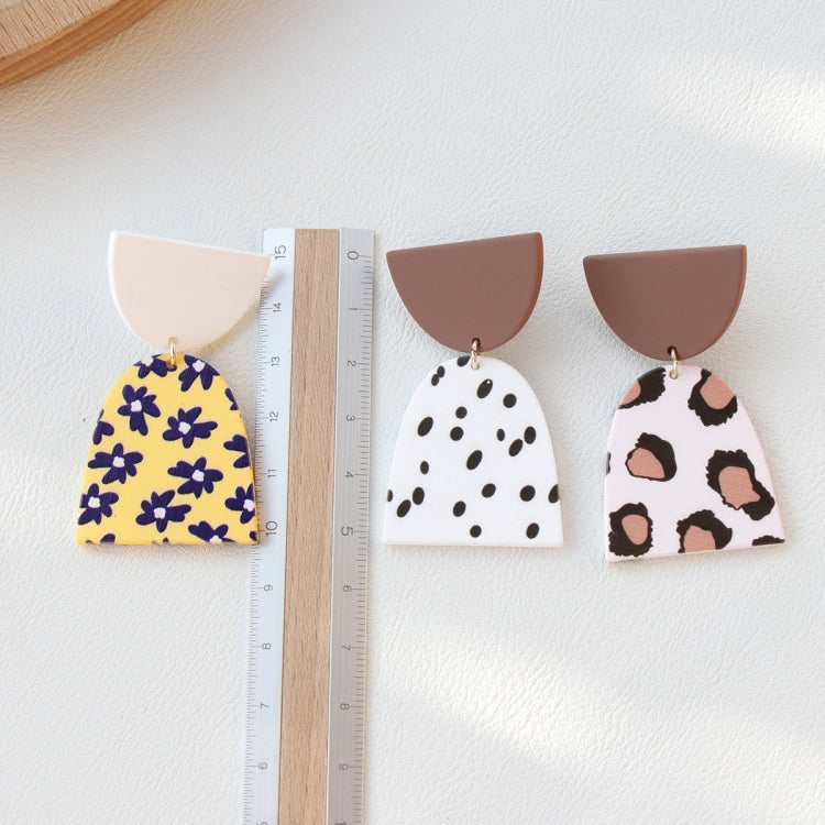 2 đôi bông tai sơn kết cấu đất sét acrylic