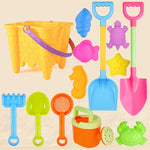 Bộ đồ chơi bãi biển trẻ em 13 món, xẻng cát lớn, xô, dụng cụ đào cát, đồng hồ cát, lâu đài tròn xanh, lâu đài tròn hồng, lâu đài tròn xanh lá, thùng ren xanh, thùng ren hồng, thùng ren tím, lâu đài vuông xanh, lâu đài vuông hồng