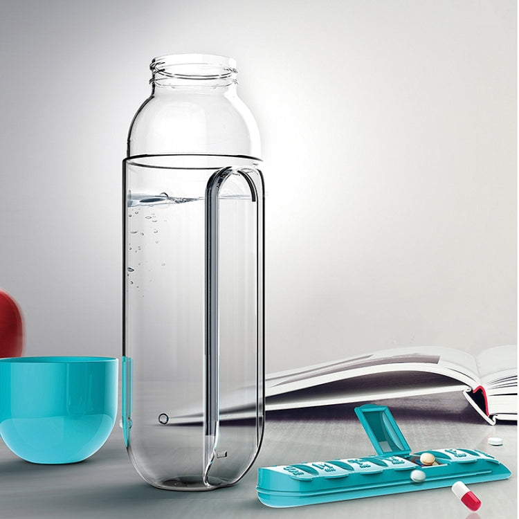 Bình nước nhựa 600ML kèm hộp đựng thuốc hàng ngày