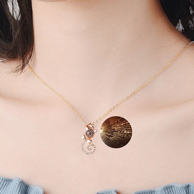 Dây chuyền mặt dây chuyền chiếu hình "Anh yêu em" bằng 100 ngôn ngữ, vàng hồng, đồng trắng